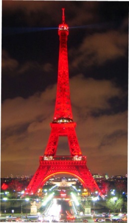 2004 Tour Eiffel Rouge