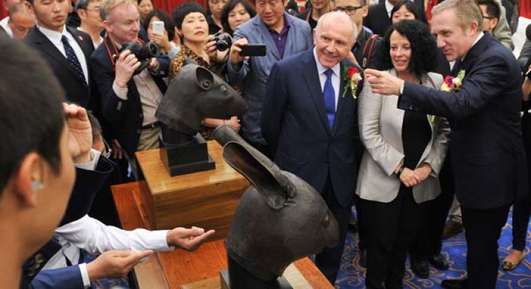 Le retour au foyer de 2 statues de bronze de Yuanminyuan