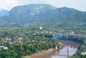 Notes sur le Laos, entre Luang Prabang et Vientiane, les capitales ancienne et moderne du pays. 1ère partie